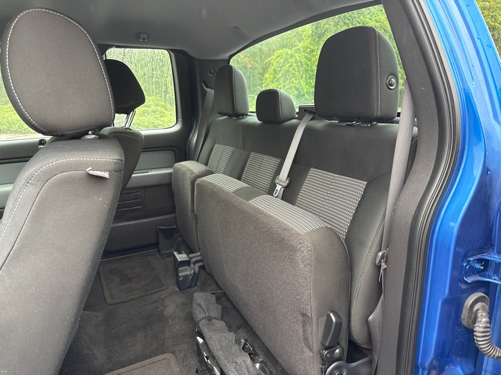 Photo 9 of this FORD F150