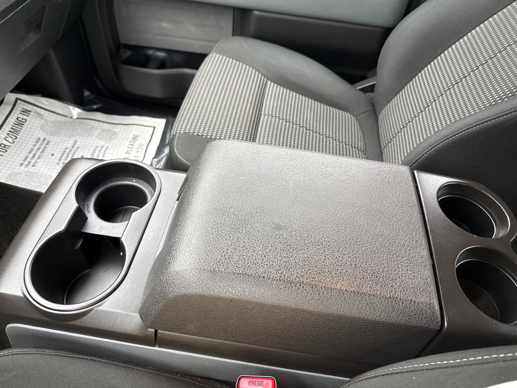 Photo 20 of this FORD F150