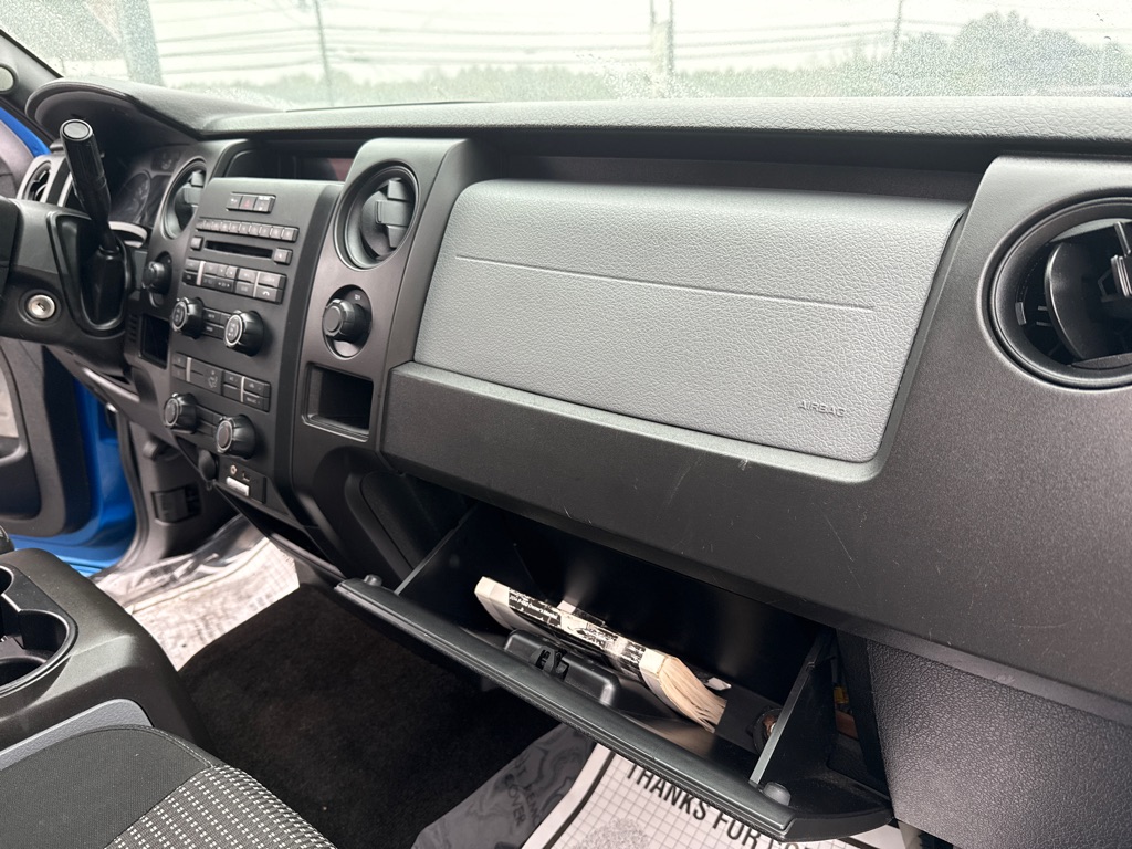 Photo 27 of this FORD F150