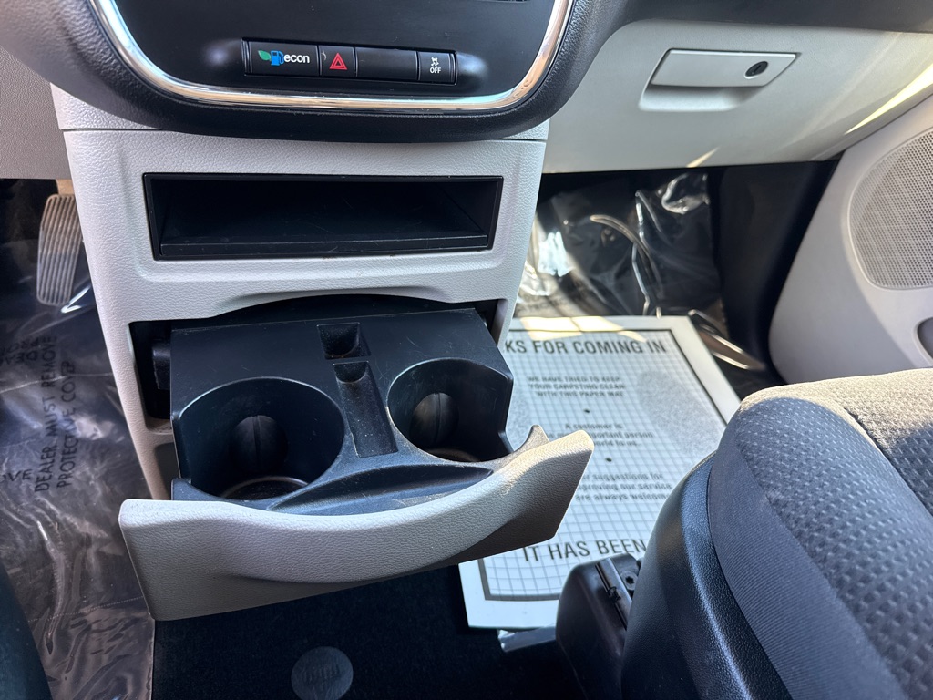 Photo 14 of this DODGE GRAND CARAVAN