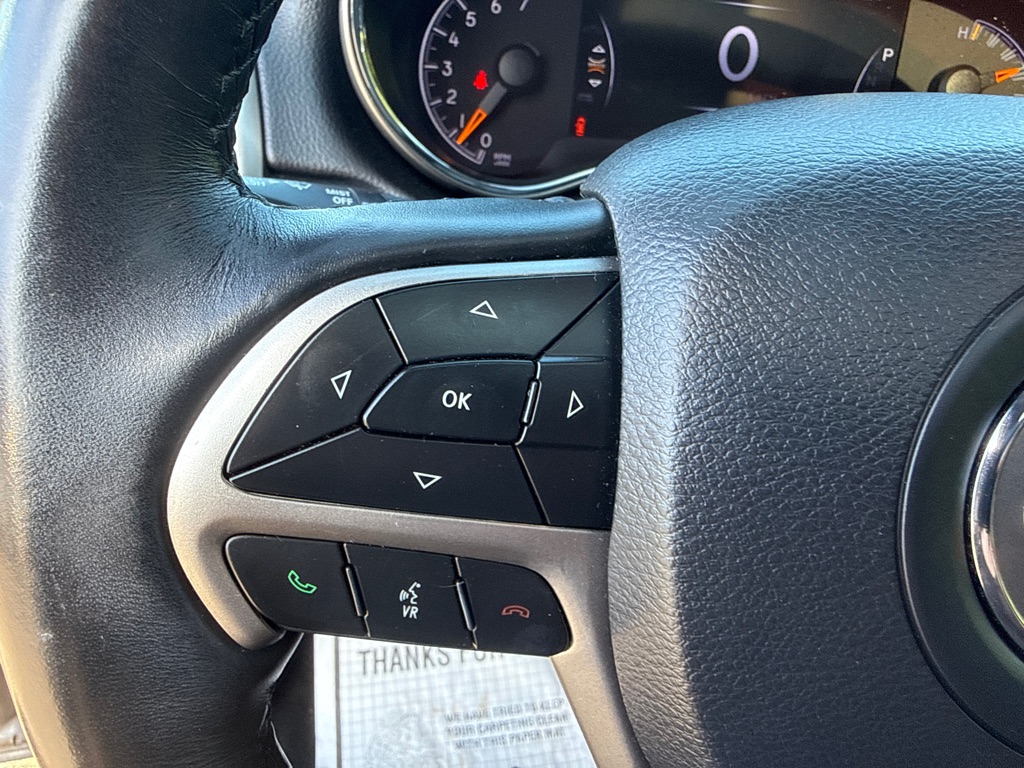 Photo 11 of this JEEP GRAND CHEROKEE
