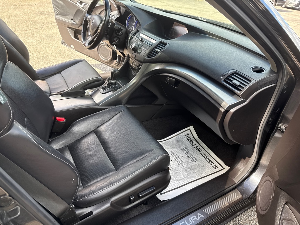 Photo 30 of this ACURA TSX W/TECH