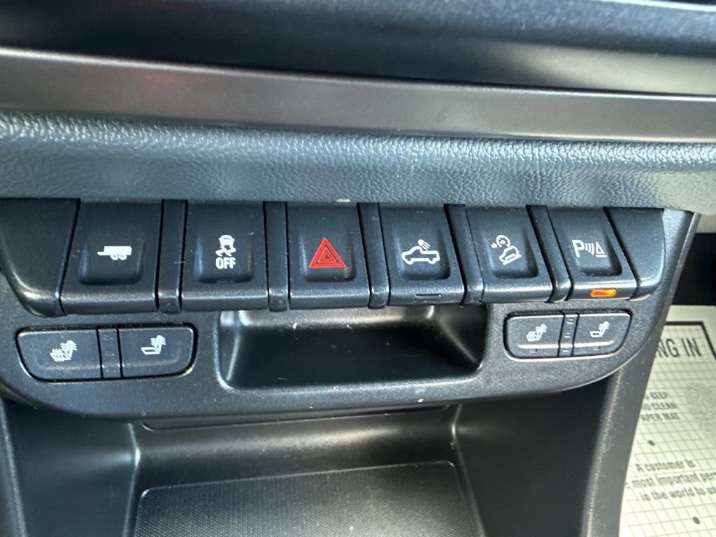 Photo 16 of this CHEVROLET COLORADO Z71