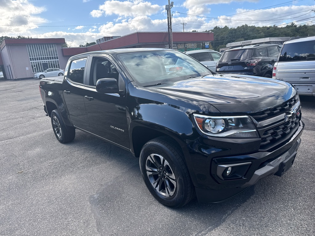 Photo 2 of this CHEVROLET COLORADO Z71