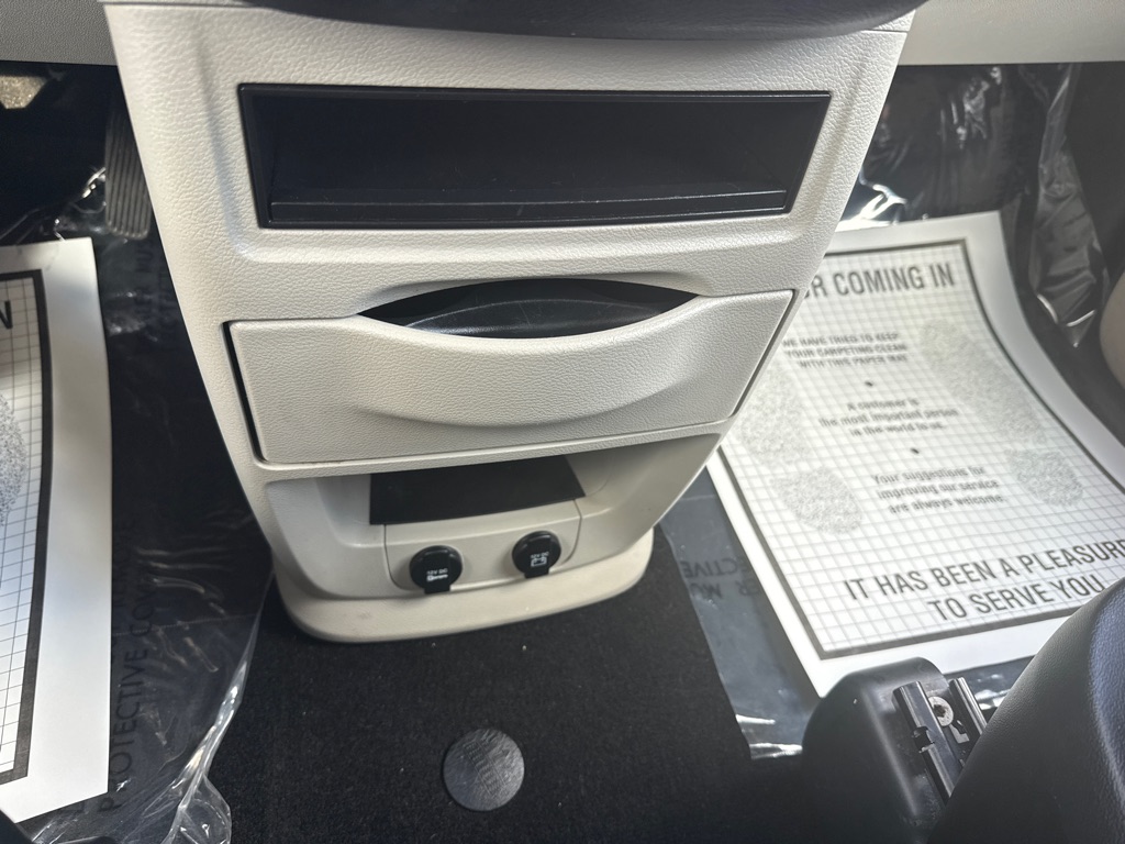 Photo 16 of this DODGE GRAND CARAVAN