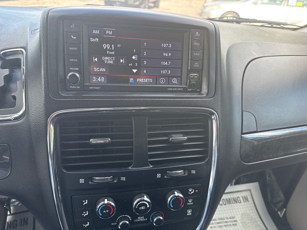 Photo 14 of this DODGE GRAND CARAVAN