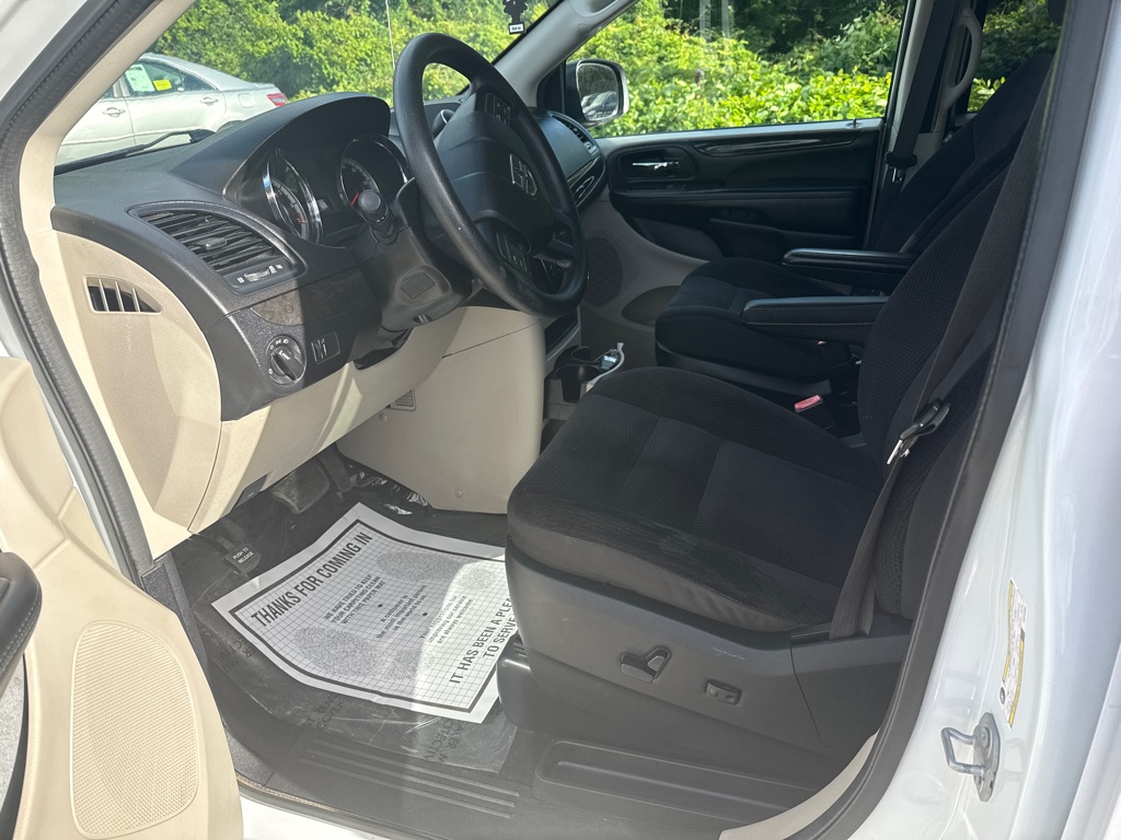 Photo 5 of this DODGE GRAND CARAVAN