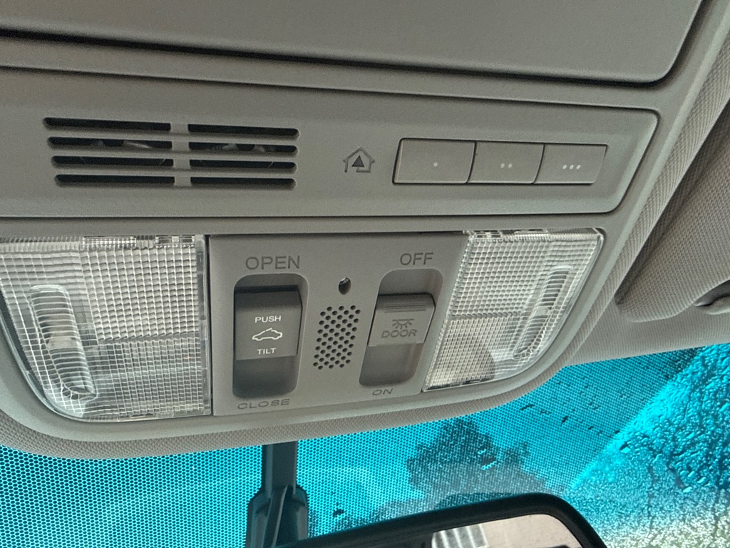 Photo 21 of this HONDA ODYSSEY