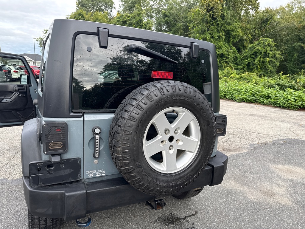 Photo 19 of this JEEP WRANGLER UNLIMI
