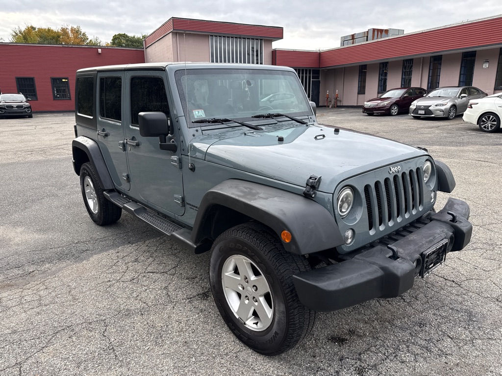 Photo 2 of this JEEP WRANGLER UNLIMI