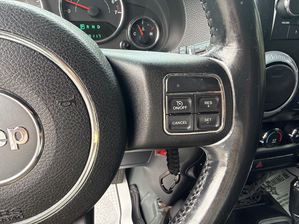 Photo 9 of this JEEP WRANGLER UNLIMI