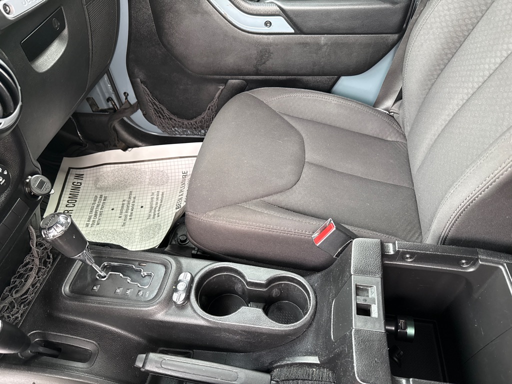 Photo 13 of this JEEP WRANGLER UNLIMI