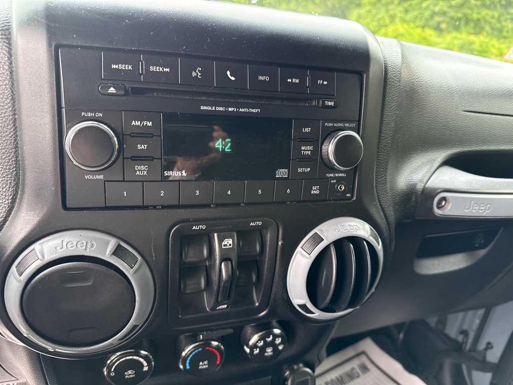 Photo 11 of this JEEP WRANGLER UNLIMI