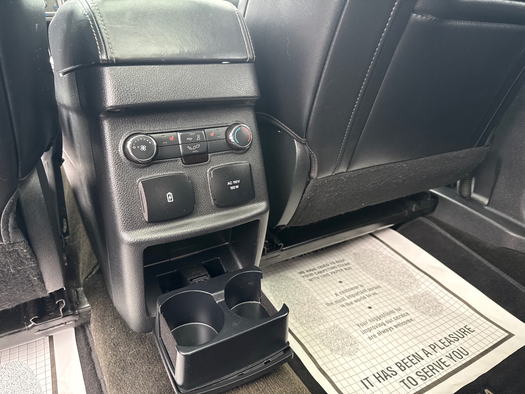 Photo 27 of this FORD EXPLORER