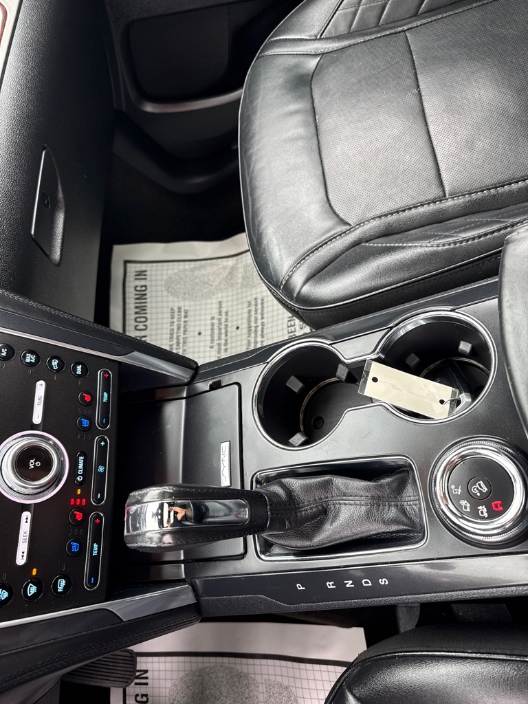 Photo 20 of this FORD EXPLORER