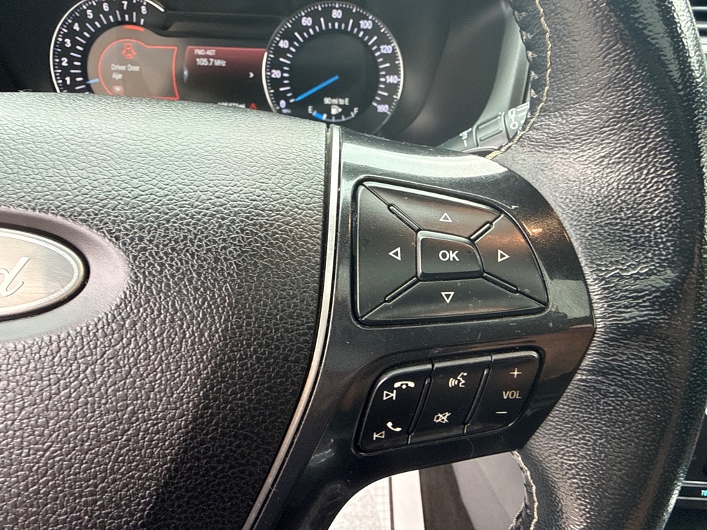 Photo 13 of this FORD EXPLORER