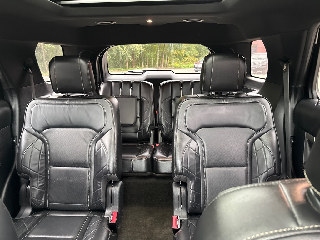 Photo 24 of this FORD EXPLORER