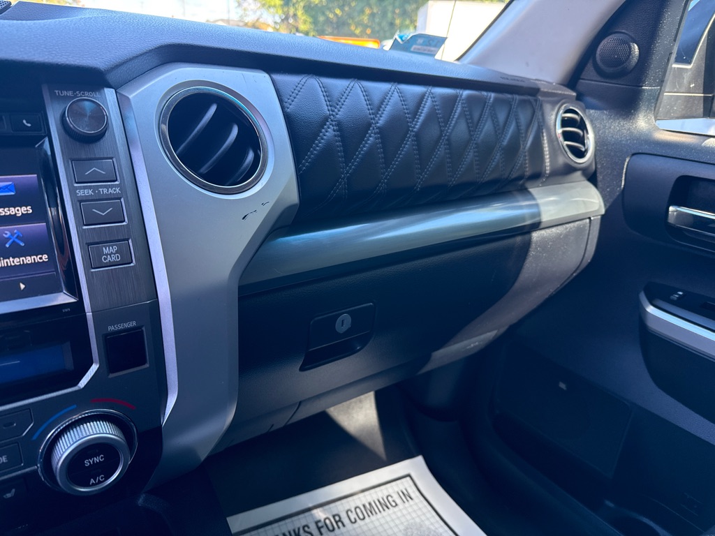 Photo 25 of this TOYOTA TUNDRA