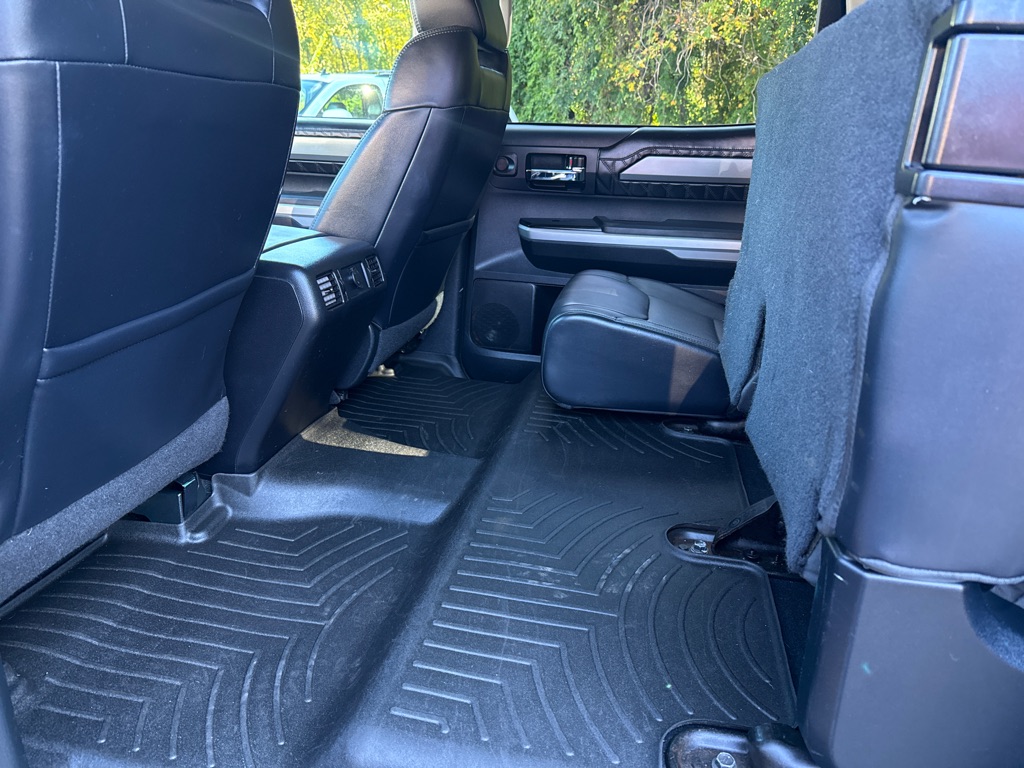 Photo 29 of this TOYOTA TUNDRA