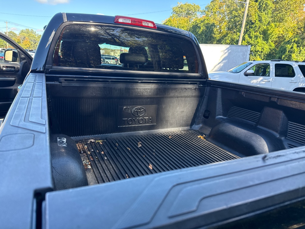 Photo 31 of this TOYOTA TUNDRA