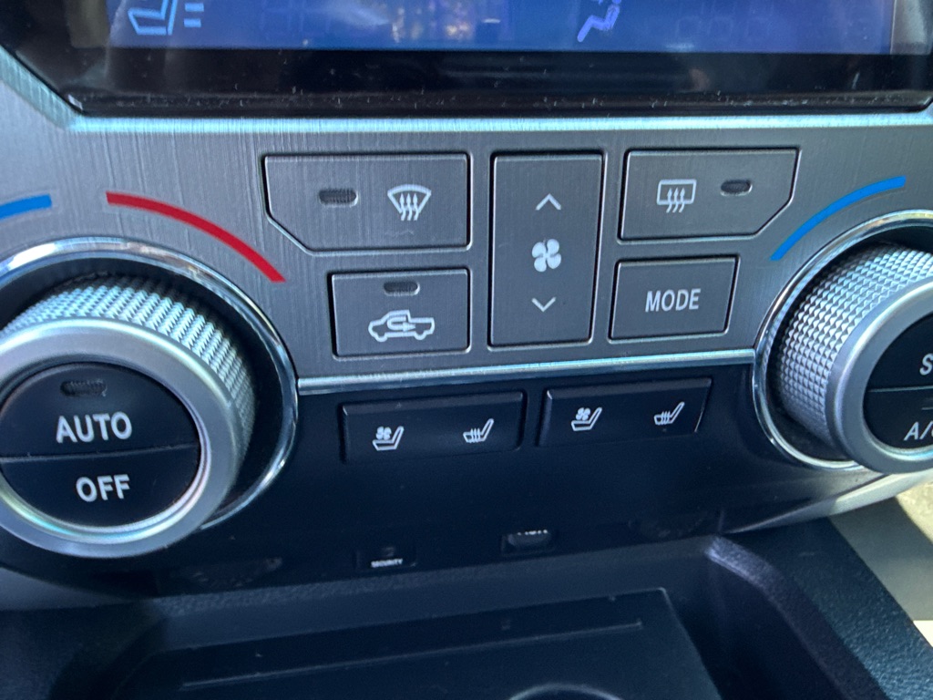 Photo 20 of this TOYOTA TUNDRA
