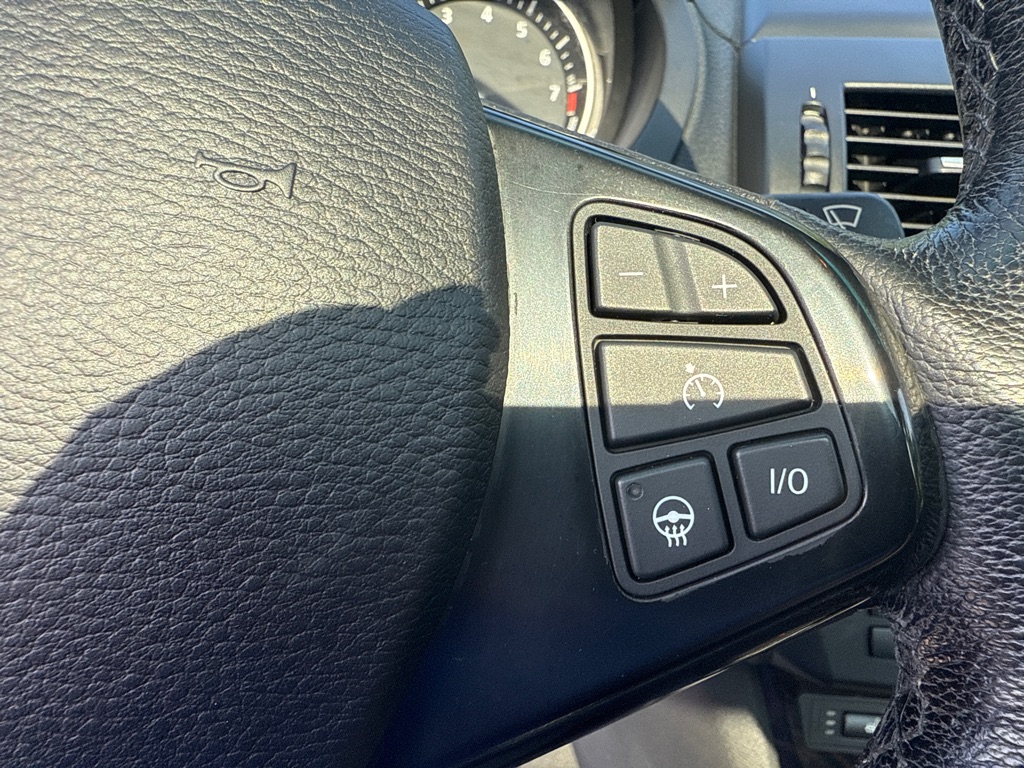 Photo 10 of this BMW X3 3.0SI AWD