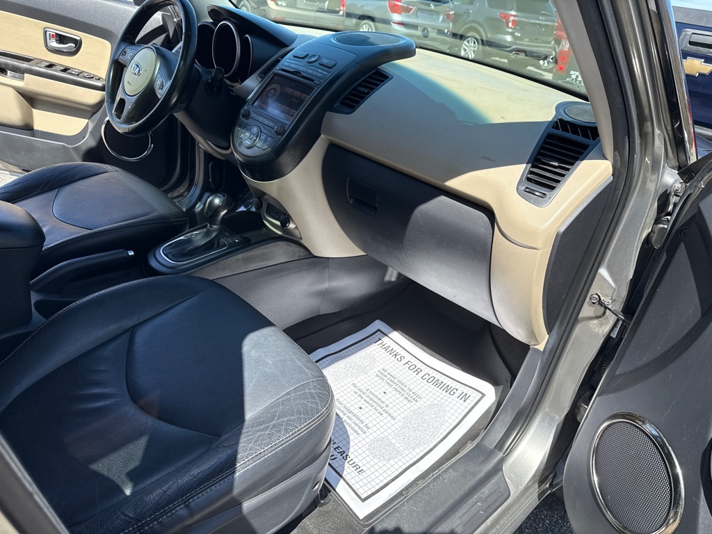 Photo 26 of this KIA SOUL