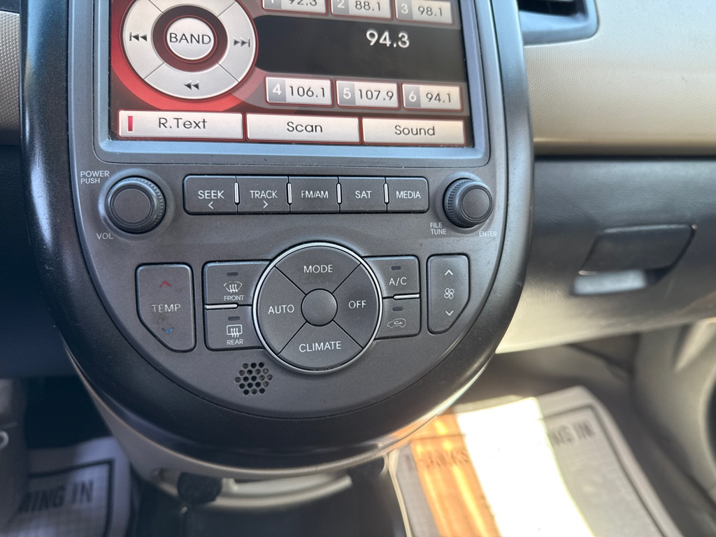 Photo 14 of this KIA SOUL