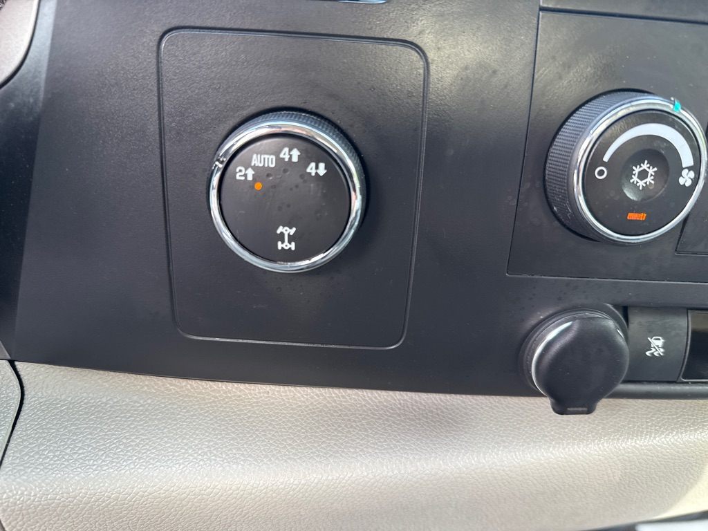 Photo 13 of this CHEVROLET SILVERADO 1500