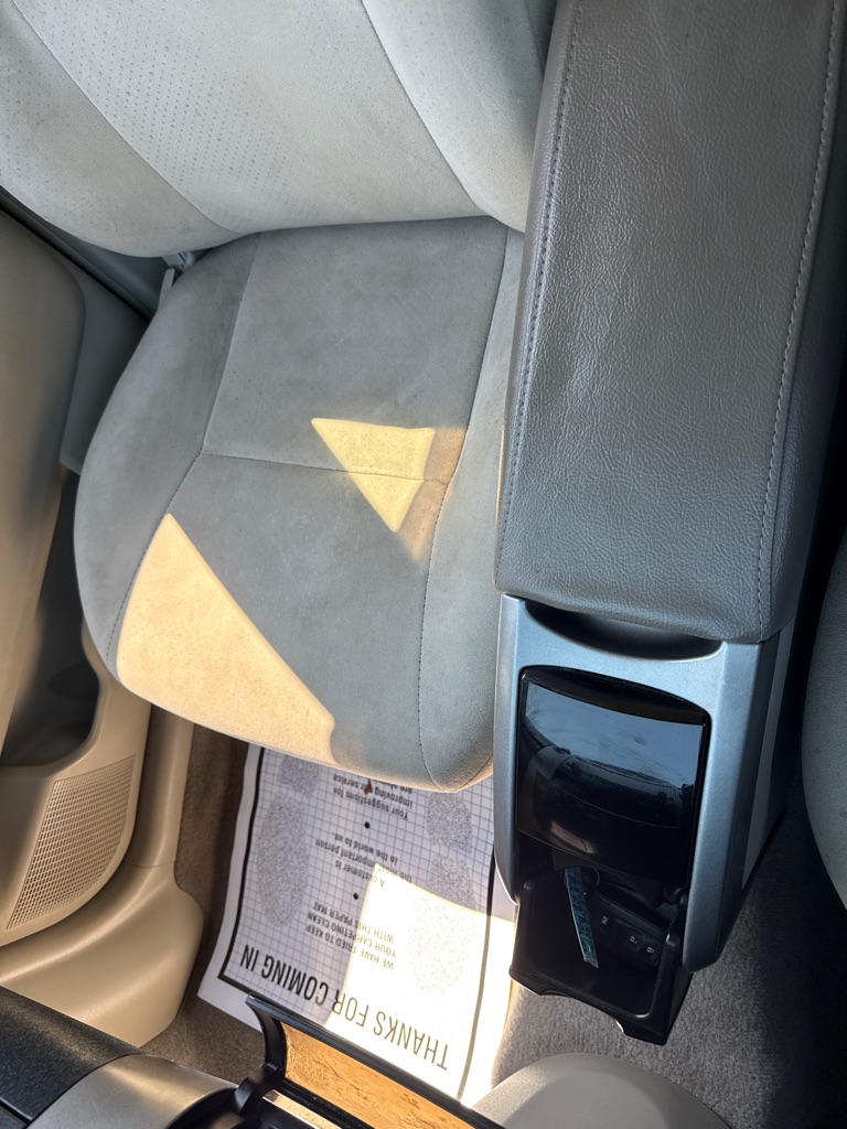 Photo 12 of this TOYOTA PRIUS TOURING
