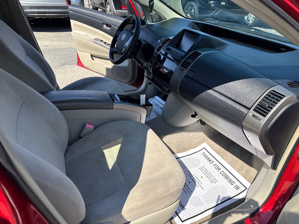 Photo 21 of this TOYOTA PRIUS TOURING