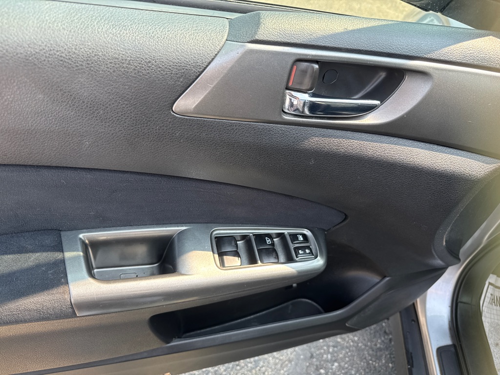 Photo 6 of this SUBARU FORESTER