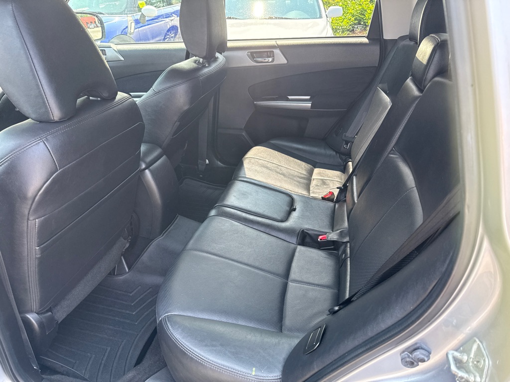 Photo 20 of this SUBARU FORESTER