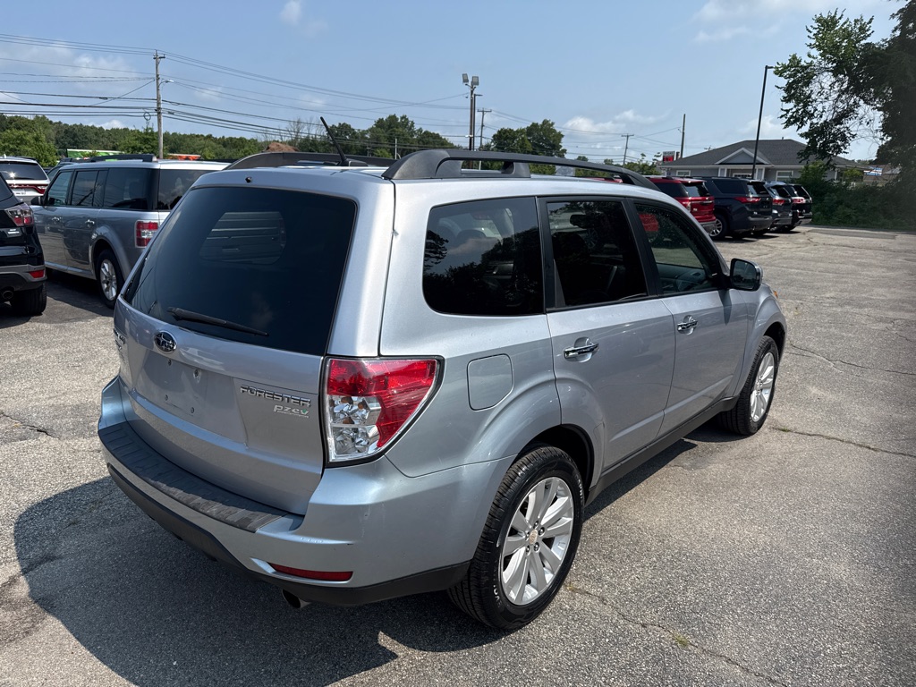 Photo 3 of this SUBARU FORESTER