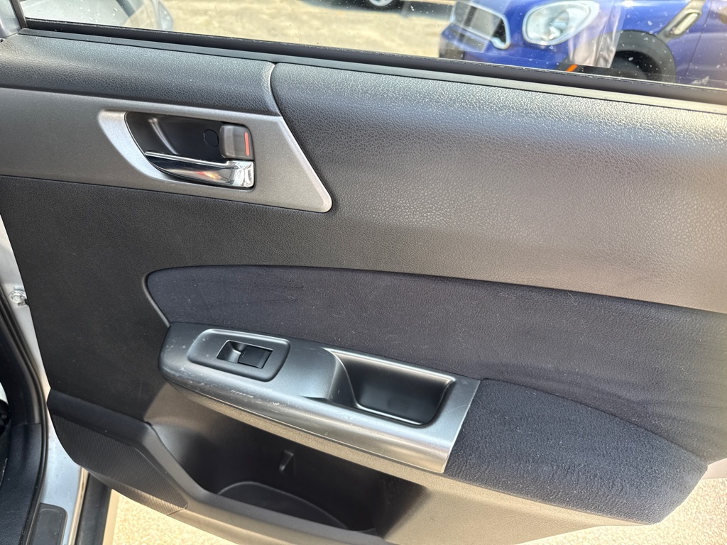 Photo 27 of this SUBARU FORESTER
