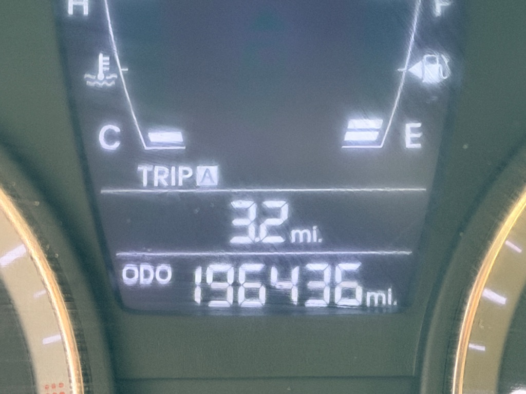 Photo 7 of this HYUNDAI ACCENT