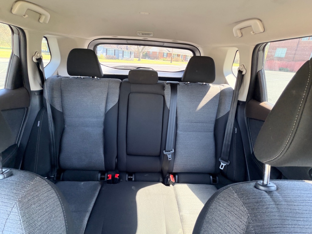 Photo 16 of this NISSAN ROGUE