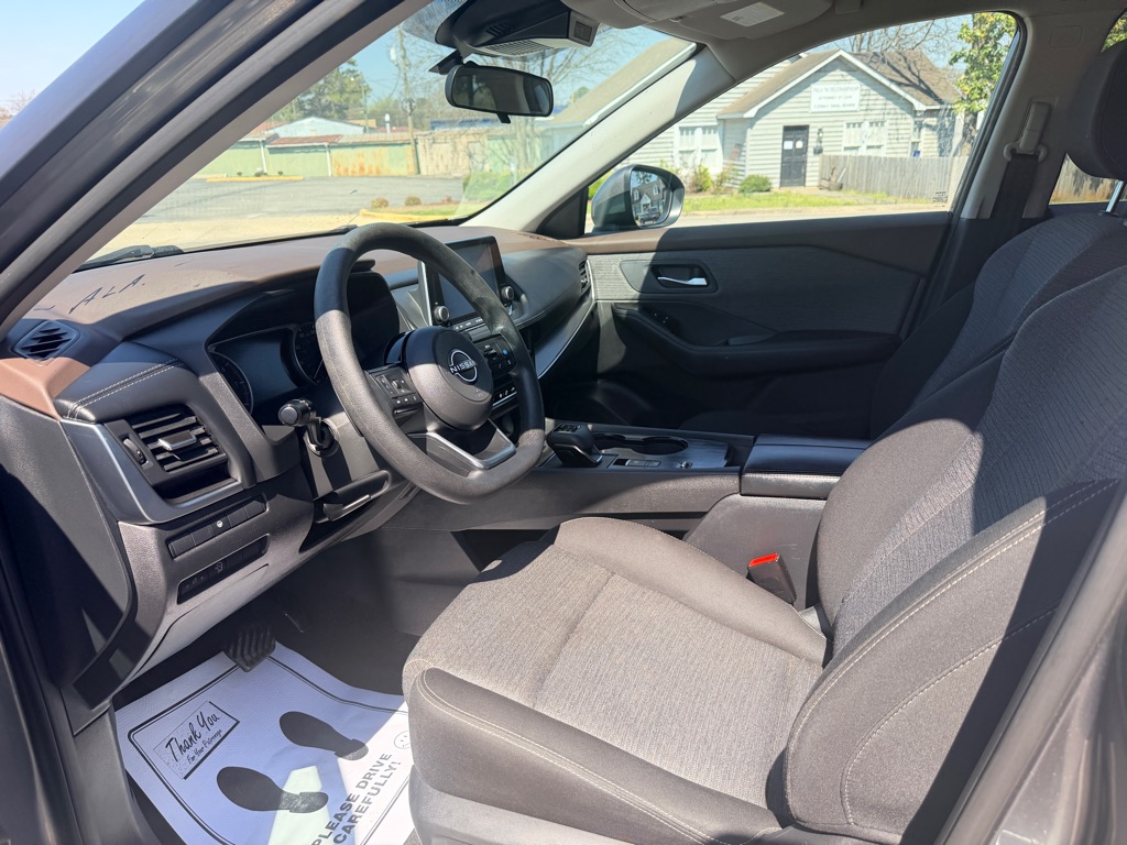 Photo 13 of this NISSAN ROGUE