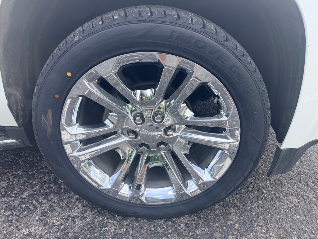 Photo 9 of this GMC YUKON