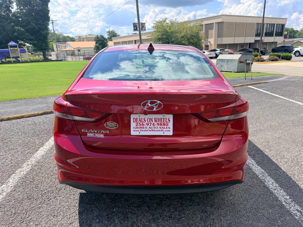 Photo 6 of this HYUNDAI ELANTRA