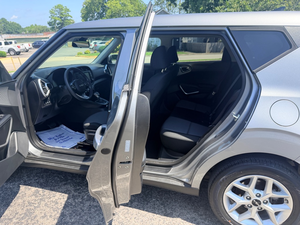 Photo 11 of this KIA SOUL
