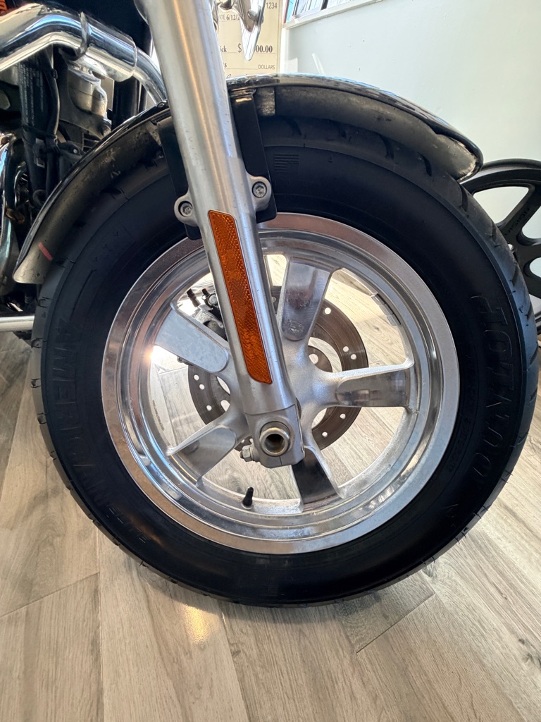 Photo 5 of this HARLEY DAVIDSON XL