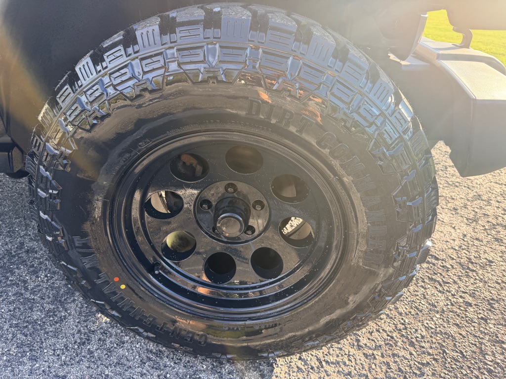 Photo 8 of this JEEP WRANGLER UNLIMI