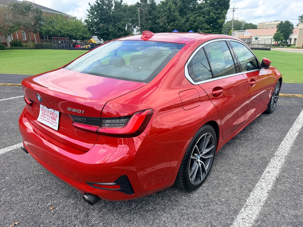 Photo 7 of this BMW 330I