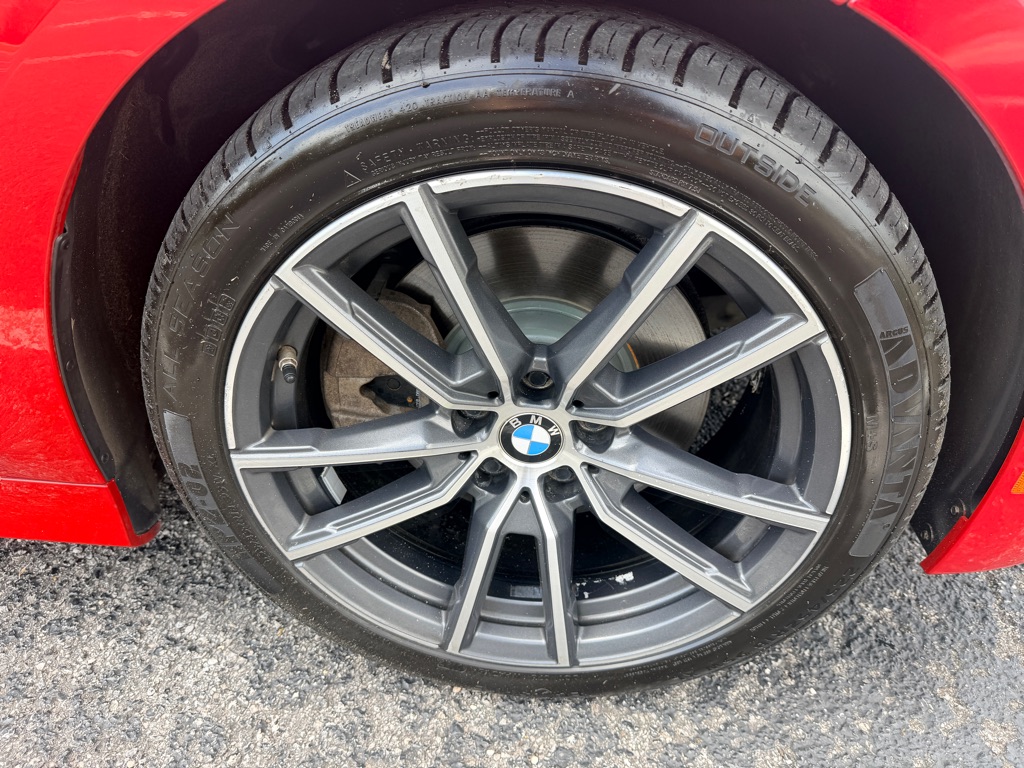 Photo 9 of this BMW 330I