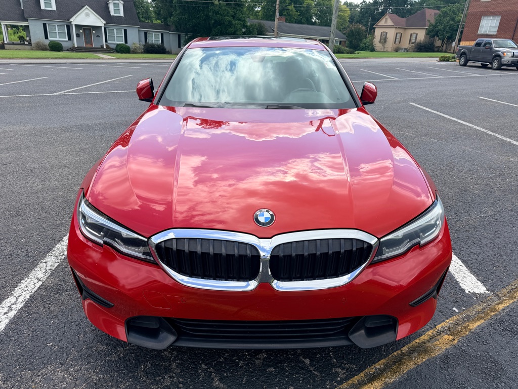 Photo 2 of this BMW 330I