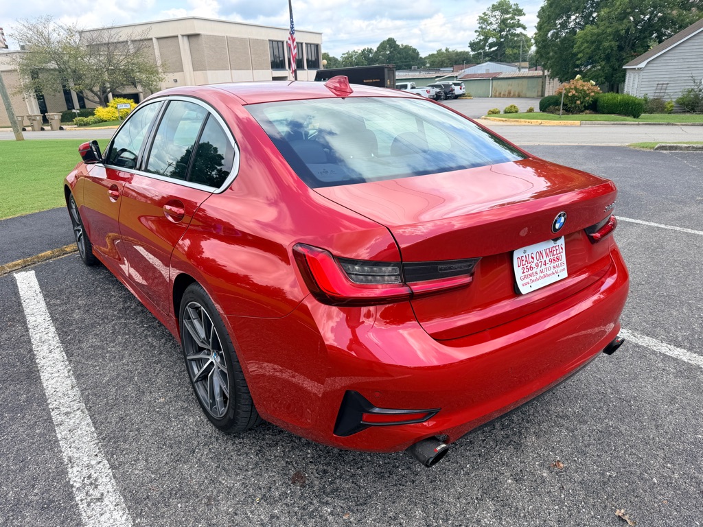 Photo 5 of this BMW 330I