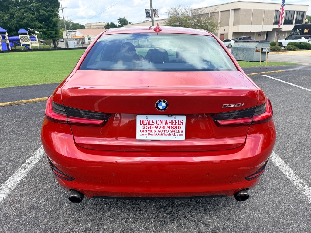 Photo 6 of this BMW 330I