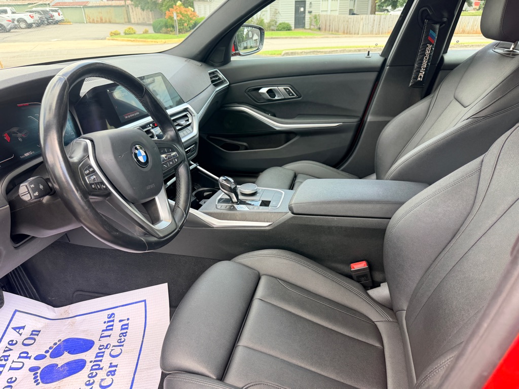 Photo 13 of this BMW 330I