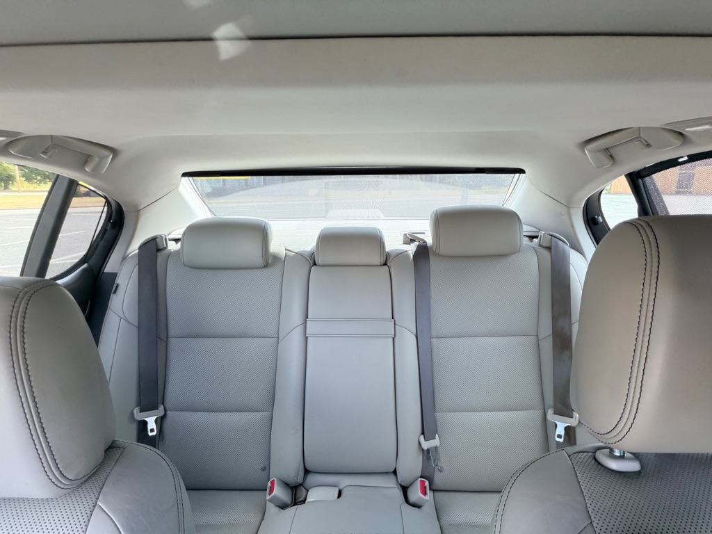 Photo 15 of this LEXUS GS